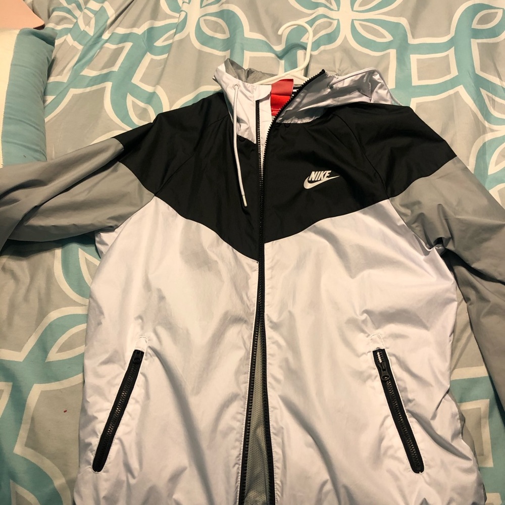 Nike windbreaker